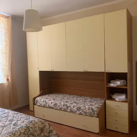 Appartamento Centro Storico Castellabate * Castellabate