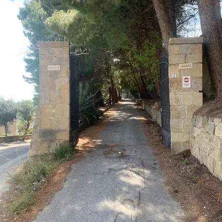 Appartamento Centro Storico Castellabate Apartmán *